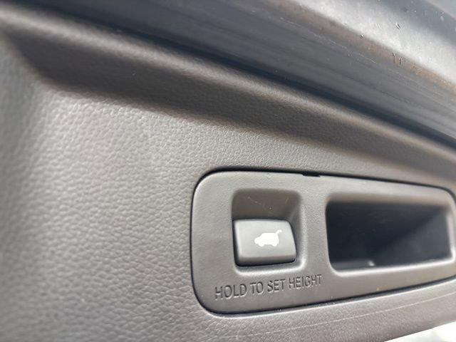 Used 2025 Honda CR-V EX-L image 8