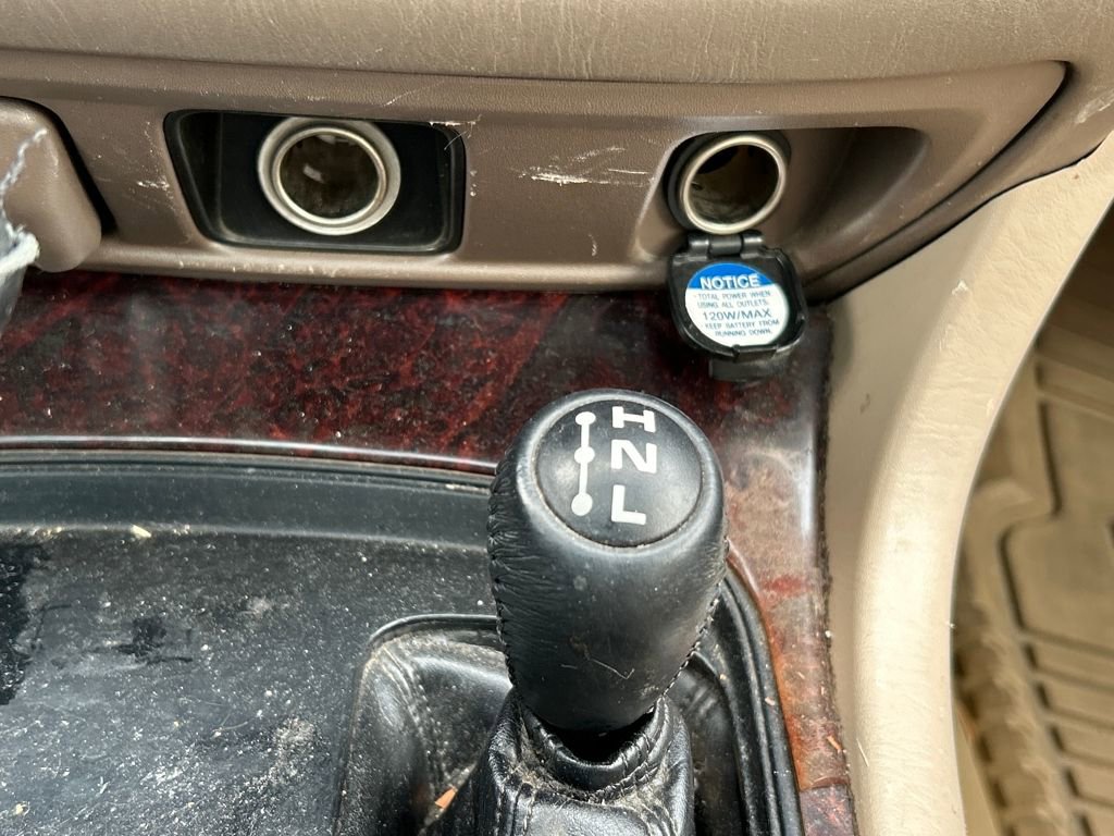 Used 2000 Toyota Land Cruiser image 15