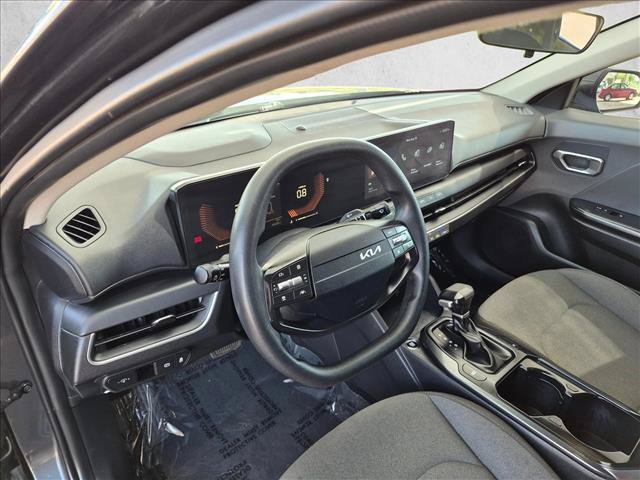 Used 2025 Kia K4 FWD image 14