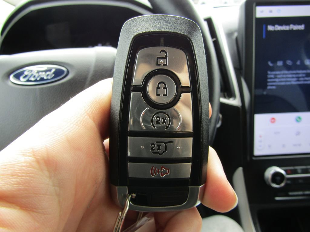 Used 2024 Ford Edge SEL w/ Convenience Package image 44