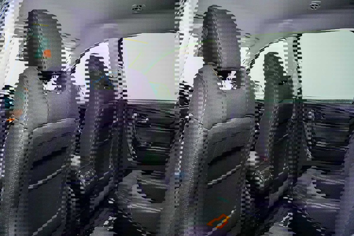 Used 2015 Chevrolet Traverse LT image 21