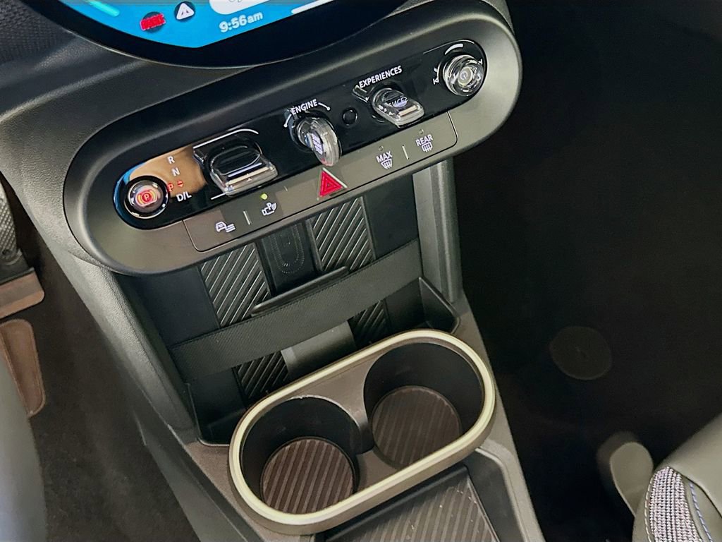 Certified 2025 MINI Cooper 4-Door Hardtop FWD image 16