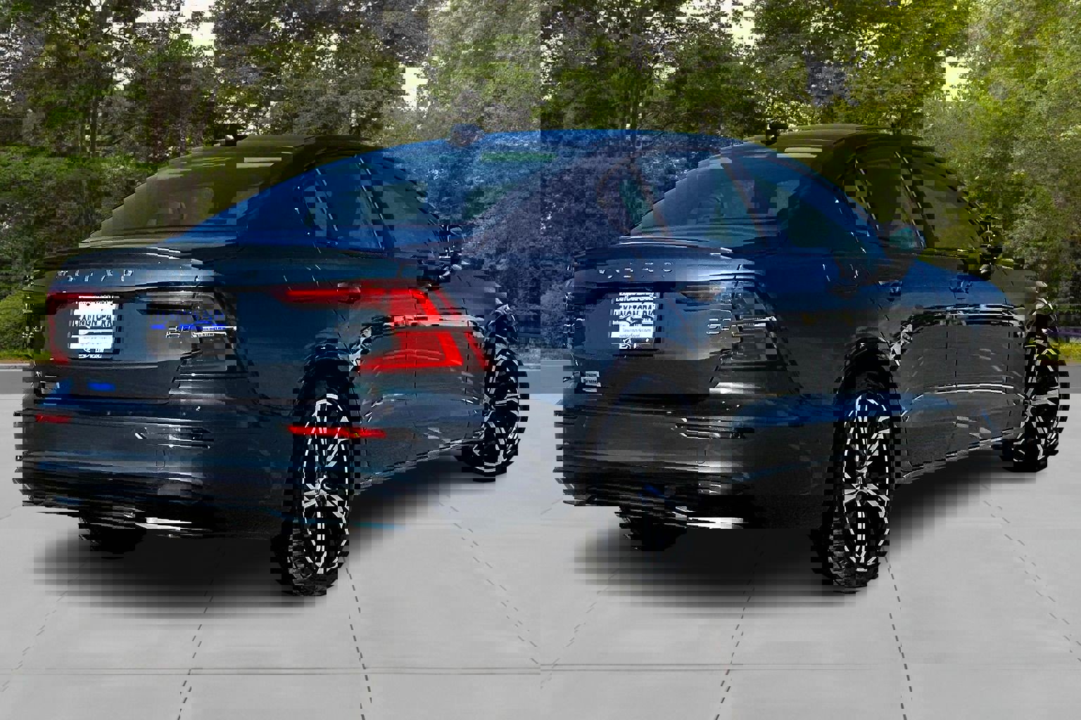 Used 2024 Volvo S60 B5 Plus image 5