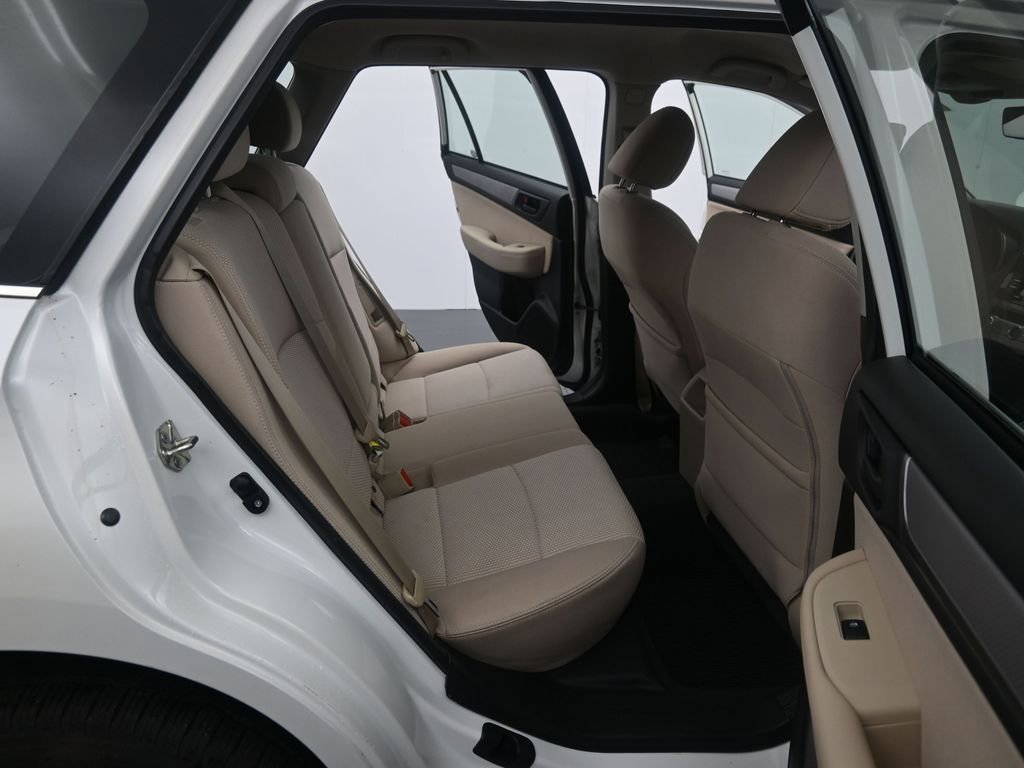 Used 2019 Subaru Outback 2.5i image 11