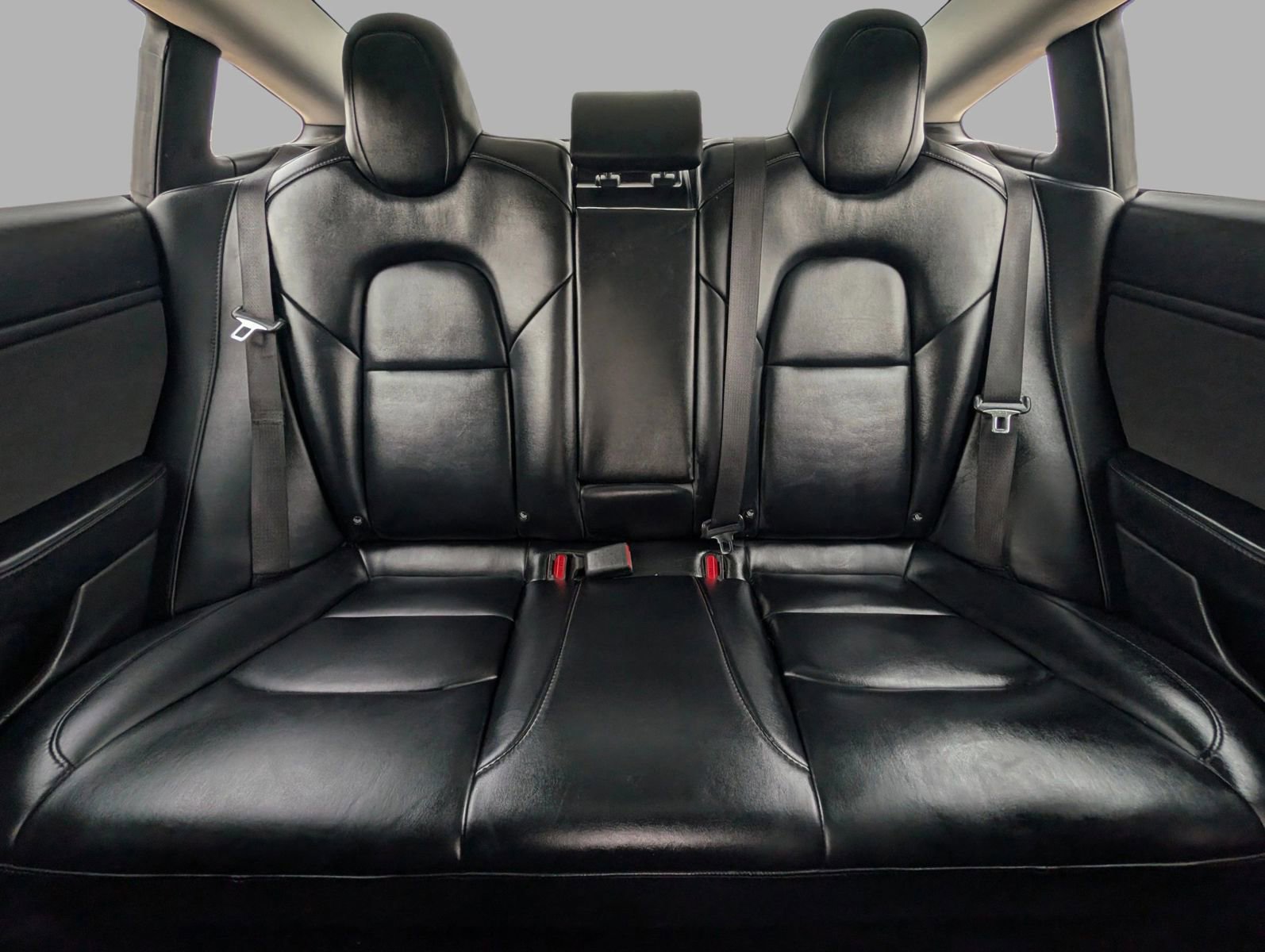 Used 2018 Tesla Model 3 Mid Range RWD image 5
