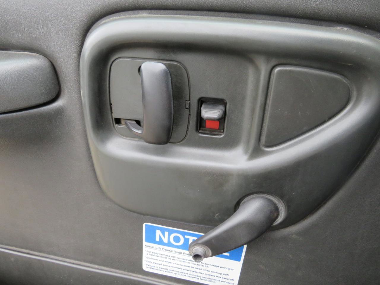 Used 2005 Chevrolet Kodiak C4500 2WD Regular Cab image 12