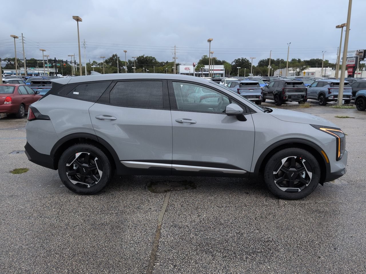 New 2027 Kia Sportage S FWD image 3