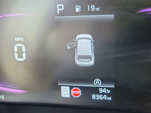 Used 2025 Kia Soul LX FWD image 29