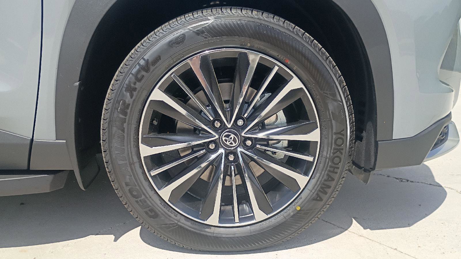 New 2026 Toyota Grand Highlander AWD Hybrid image 25