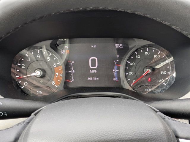 Used 2025 Jeep Compass Limited image 15