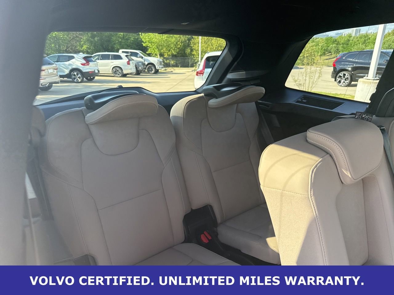 Certified 2026 Volvo XC90 T8 Plus w/ Protection Package Premier image 18