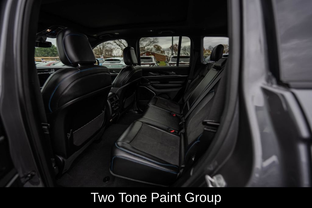 Used 2022 Jeep Grand Cherokee Trailhawk image 13