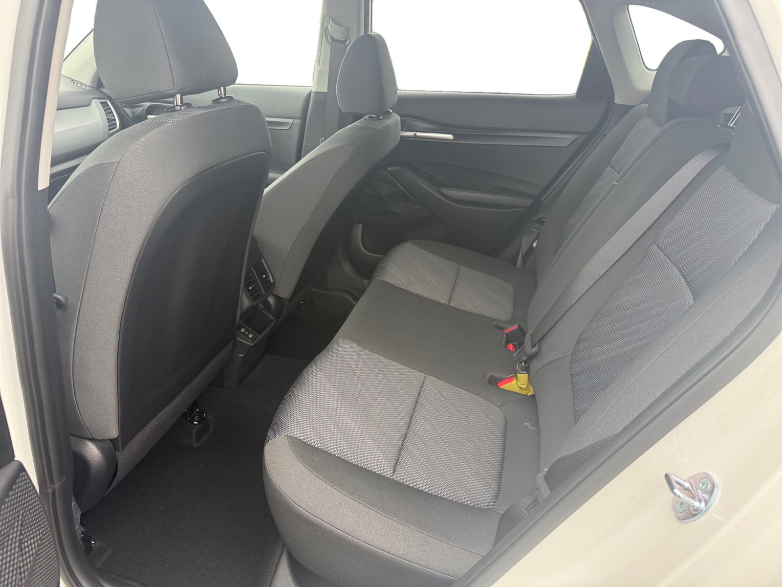 New 2026 Kia Seltos LX image 16