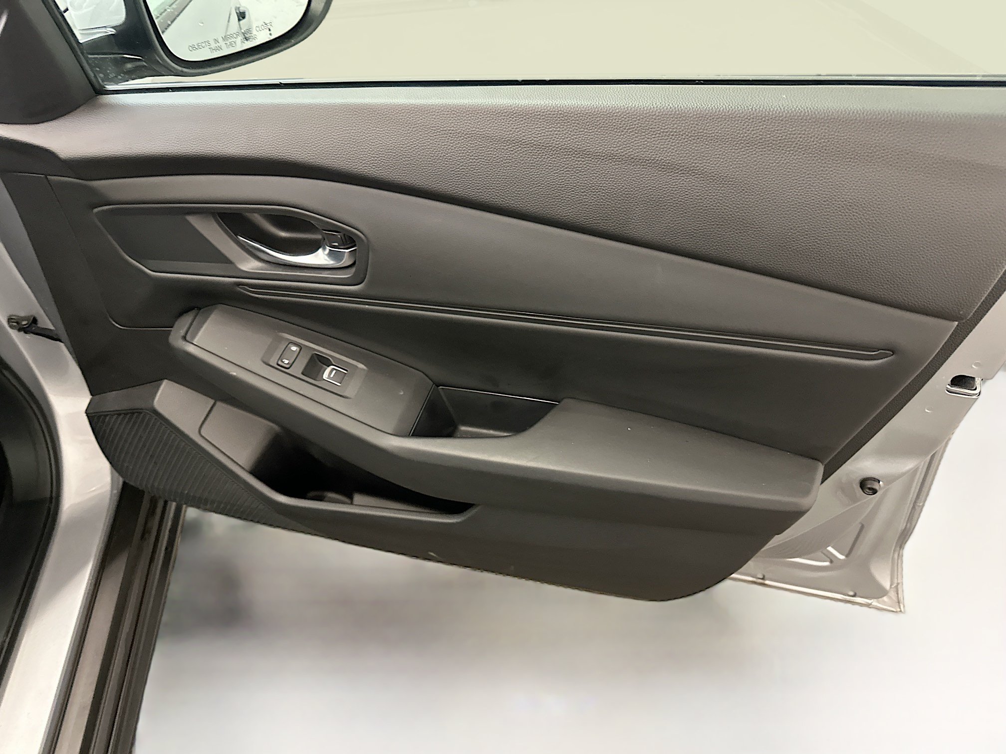Used 2023 Honda Accord EX image 32