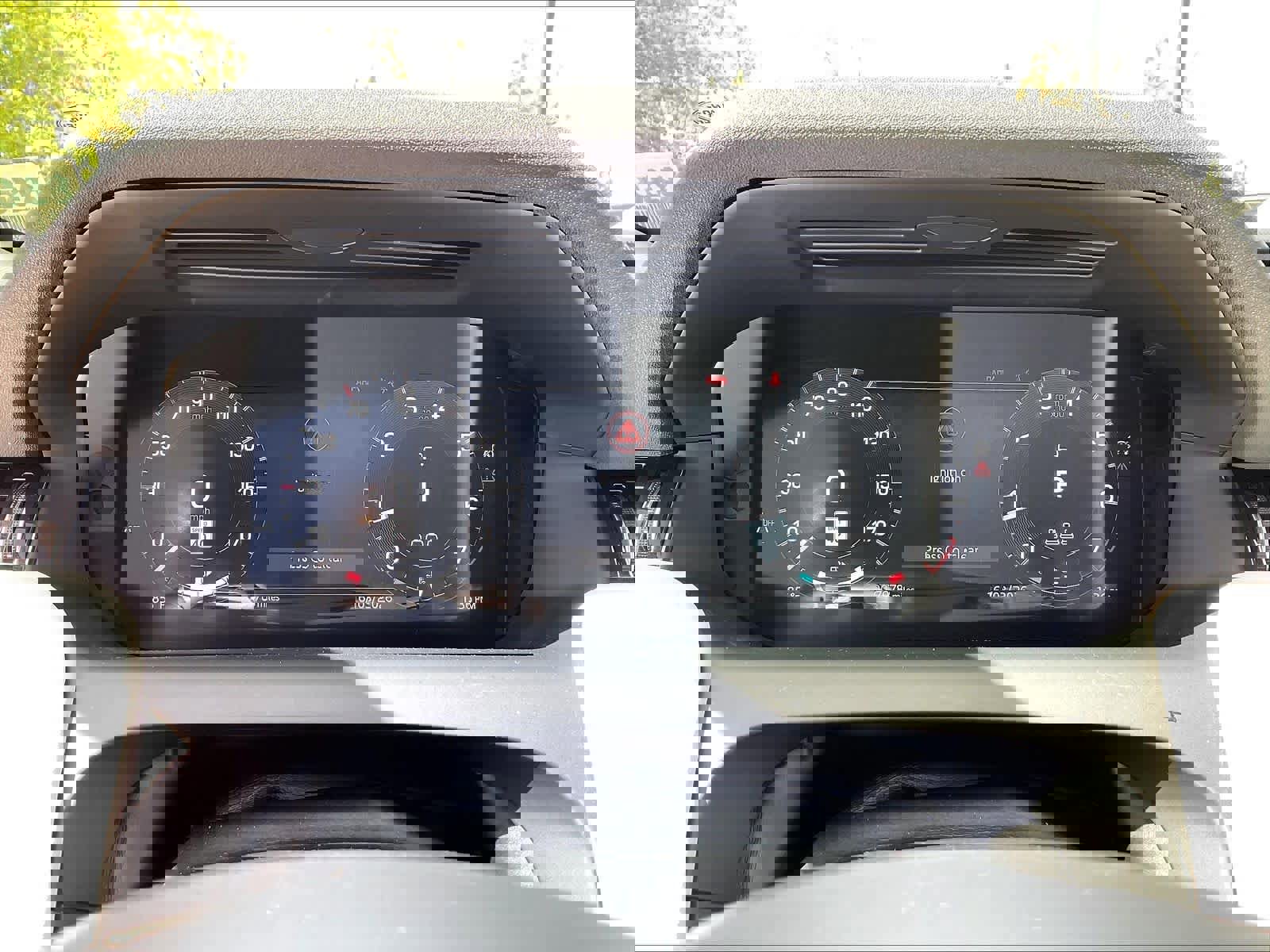 Used 2025 Land Rover Discovery Sport S image 21