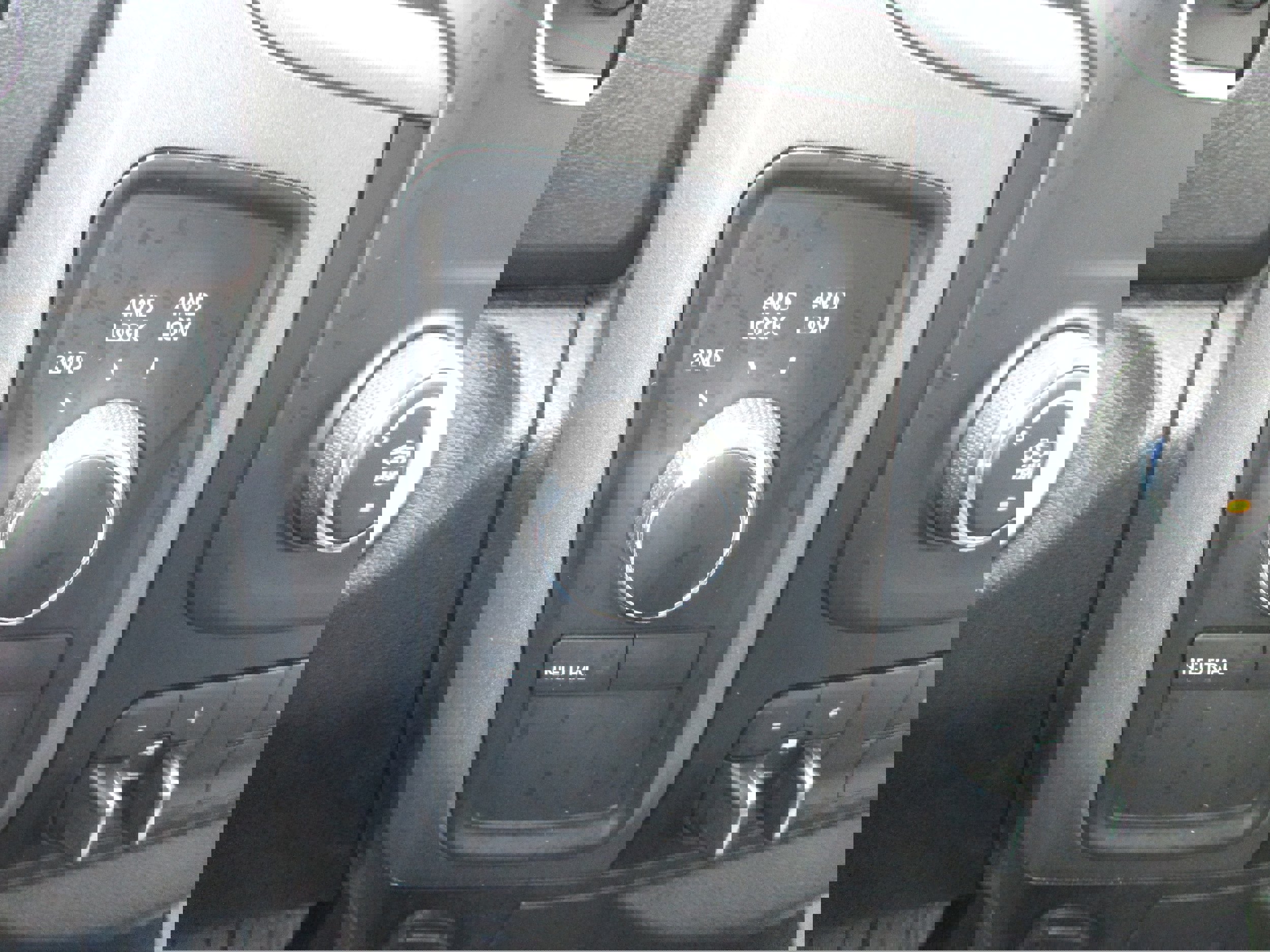 Used 2018 RAM 2500 Tradesman w/ Chrome Appearance Group image 14