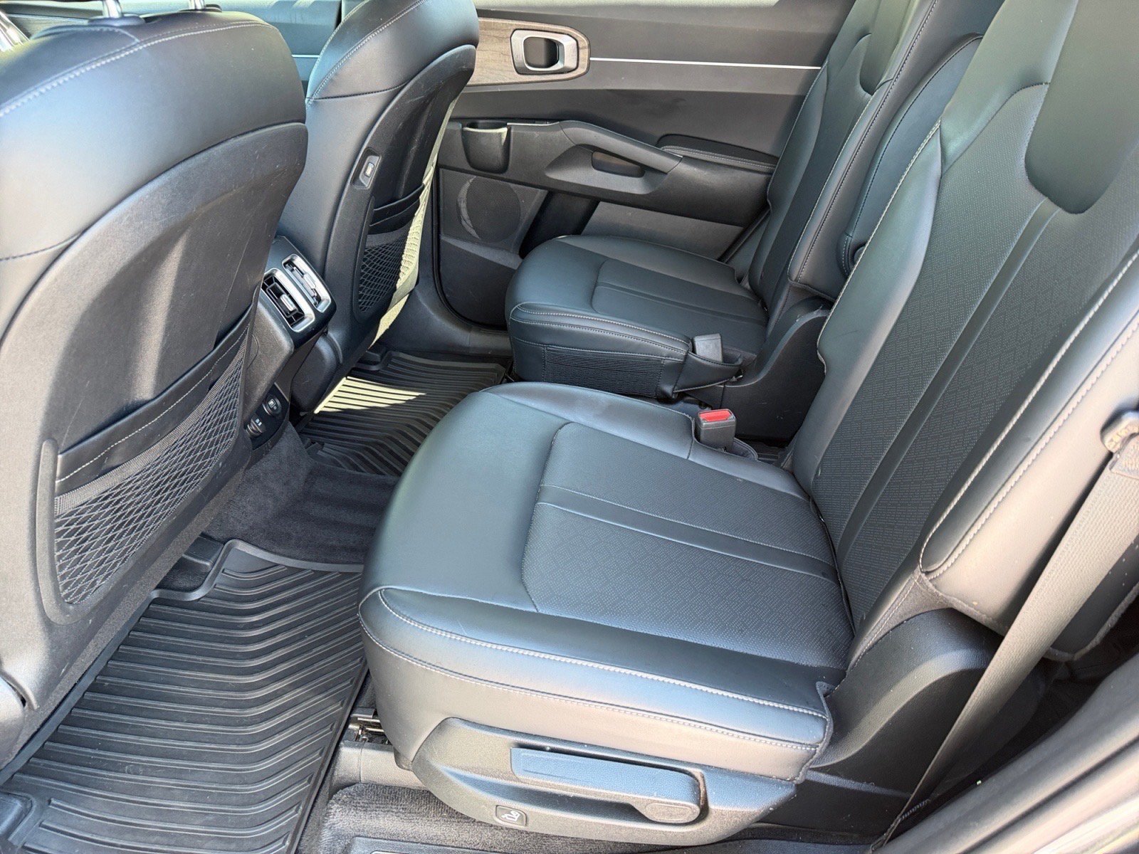 Used 2021 Kia Sorento EX AWD/4WD image 14