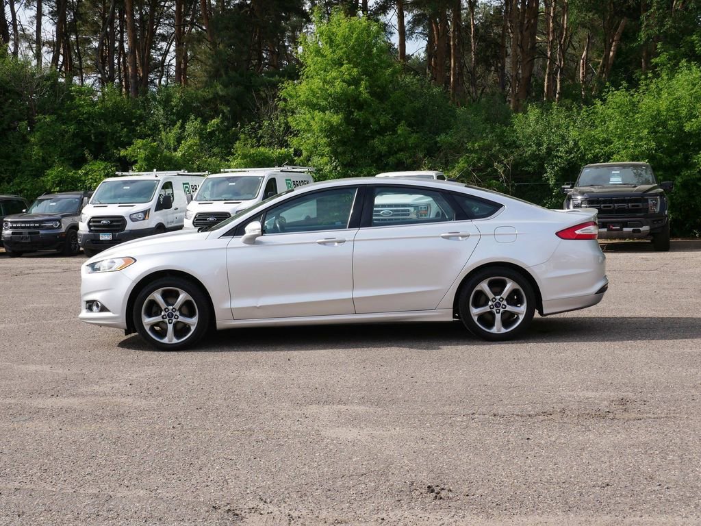 Used 2014 Ford Fusion SE w/ Equipment Group 201A FWD image 5