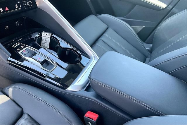 Used 2025 Audi Q5 Premium Plus w/ Premium Plus AWD/4WD image 14