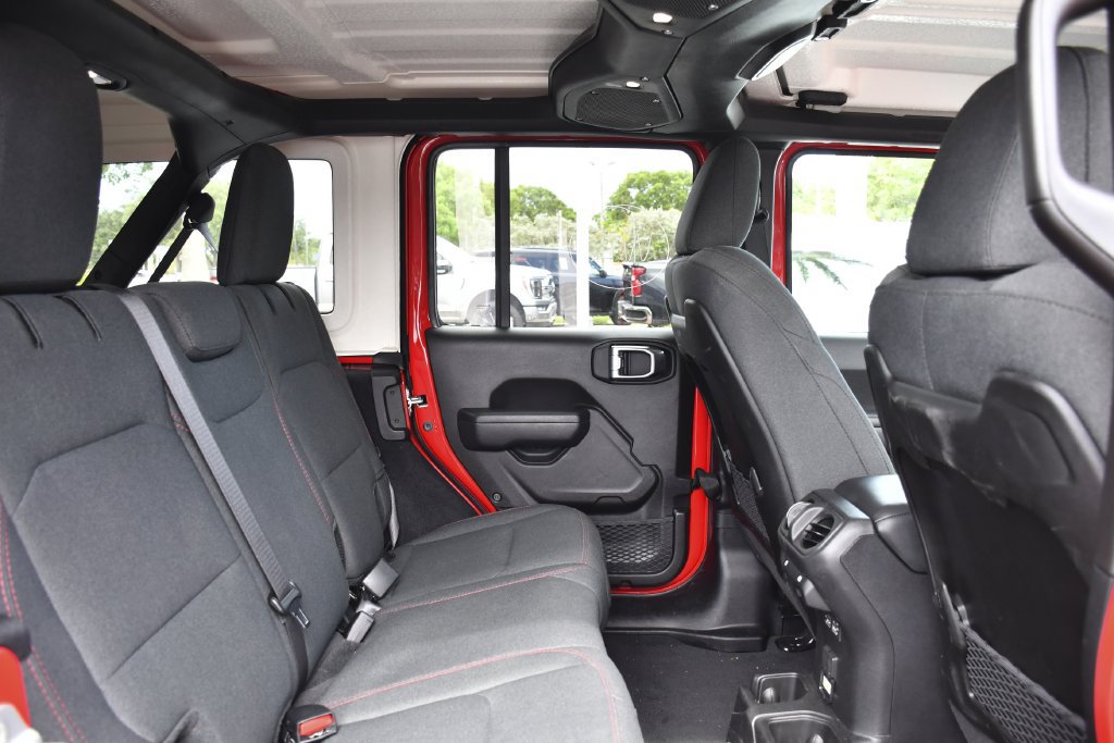 Certified 2026 Jeep Wrangler Unlimited Rubicon AWD/4WD image 25