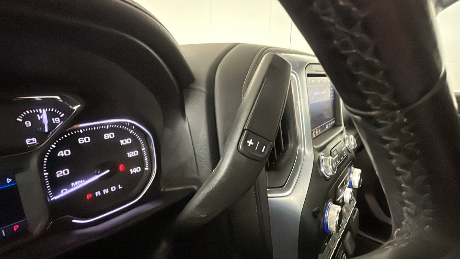 Used 2019 GMC Sierra 1500 SLE w/ SLE Value Package AWD/4WD image 25