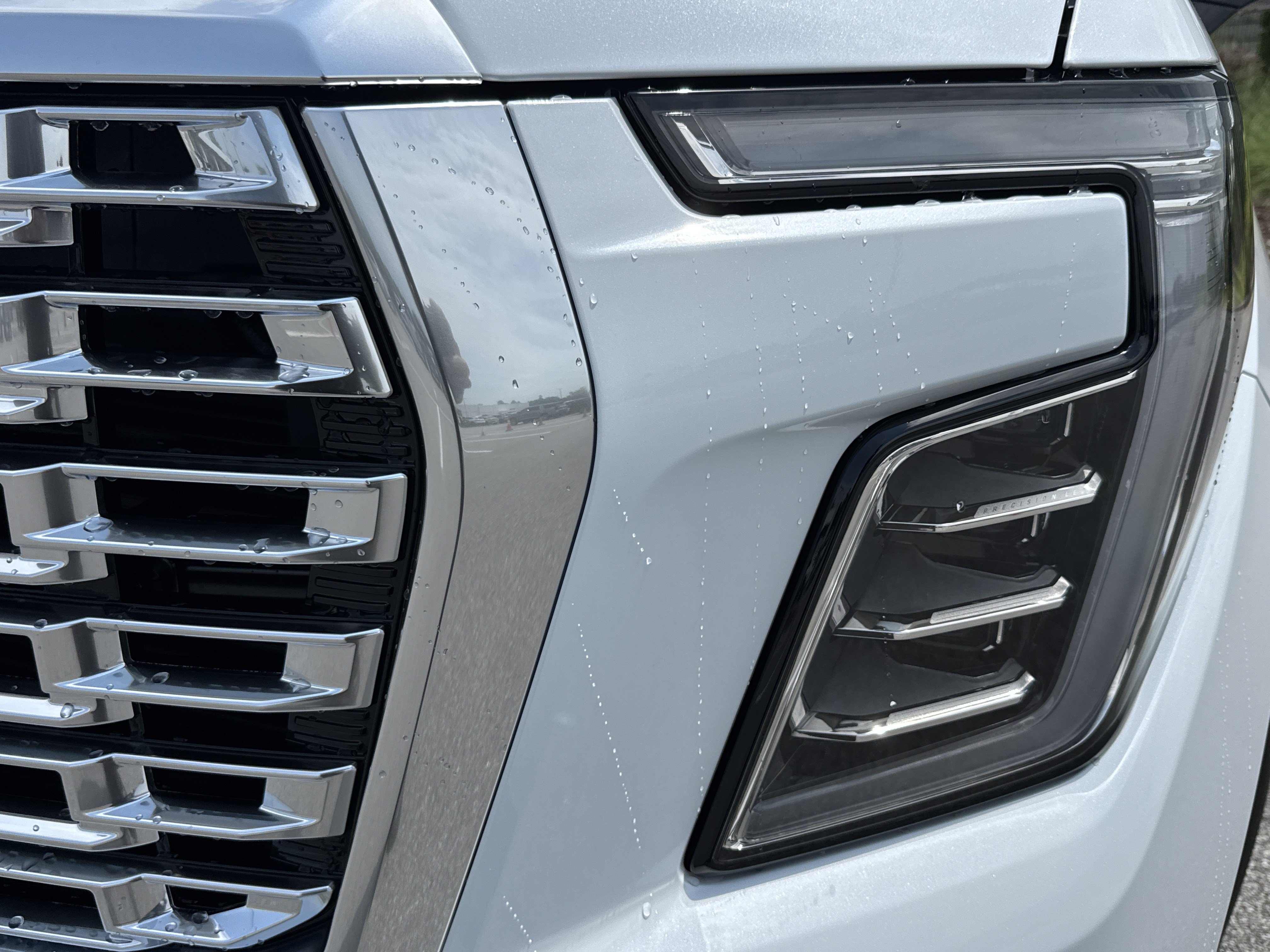New 2026 GMC Yukon XL Denali w/ Denali Reserve Package AWD/4WD image 6