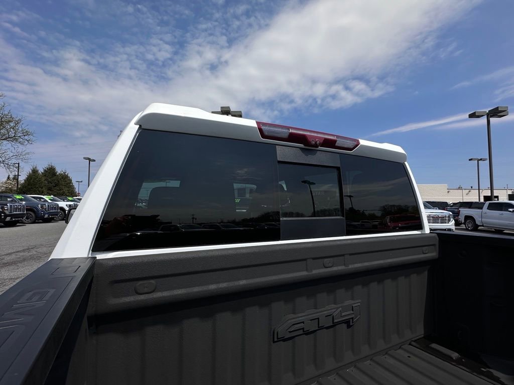 Used 2023 GMC Sierra 1500 AT4 w/ Technology Package AWD/4WD image 43