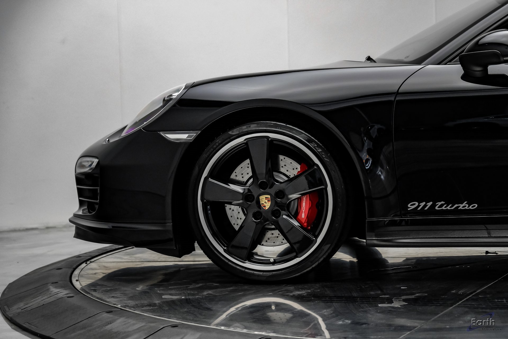 Used 2015 Porsche 911 Turbo image 8