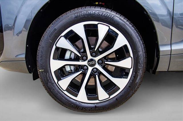 New 2026 Audi Q3 quattro 2.0T AWD/4WD image 9