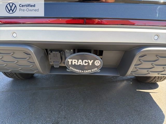 Certified 2024 Volkswagen Atlas Peak Edition SEL AWD/4WD image 30