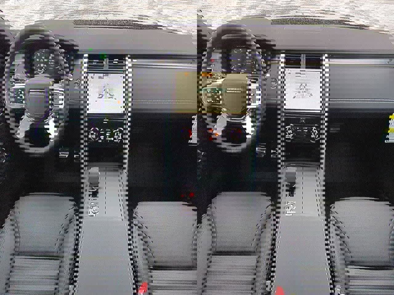 New 2026 Land Rover Discovery Limited Edition image 15