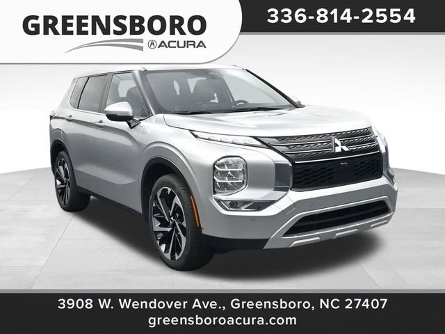 Used 2024 Mitsubishi Outlander SE