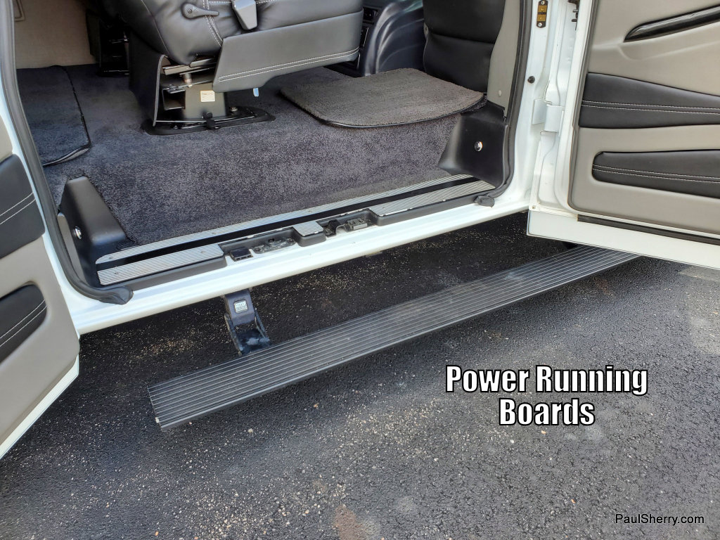 Used 2023 Chevrolet Express 2500 RWD image 24
