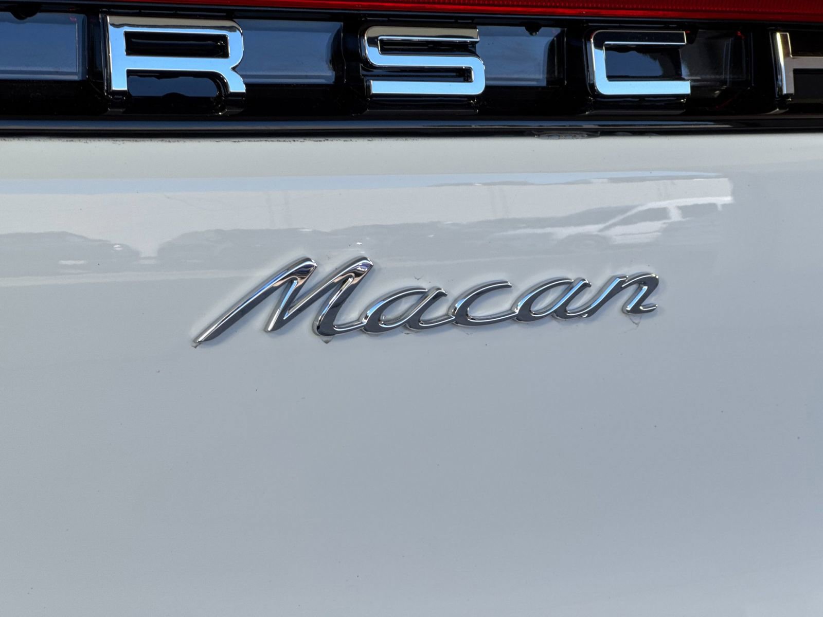 Certified 2020 Porsche Macan image 33