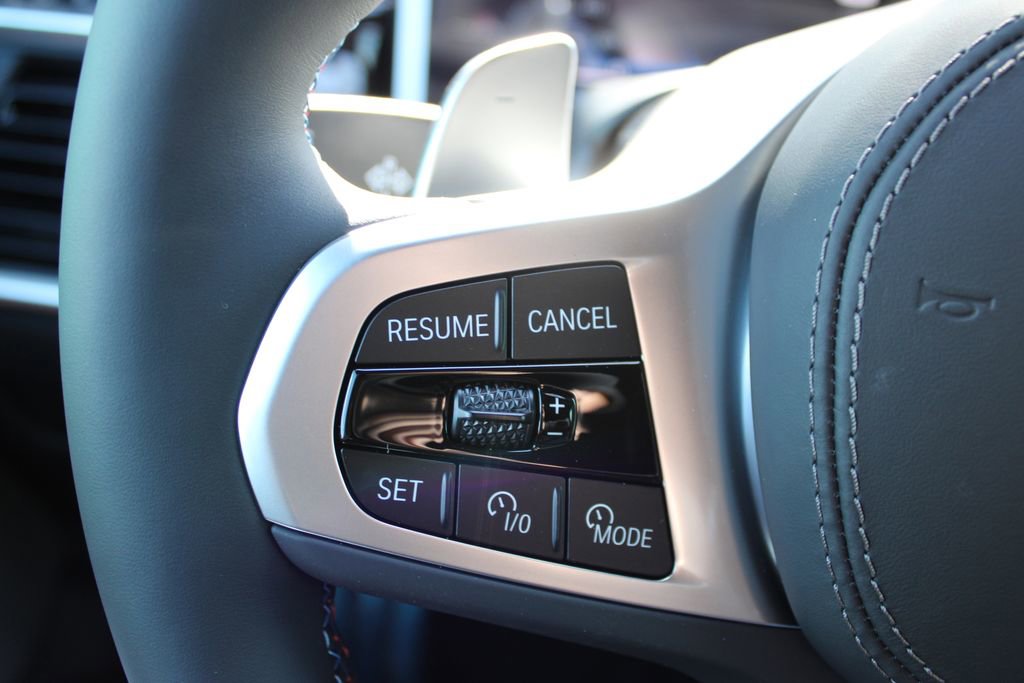 New 2026 BMW X5 M60i w/ Climate Comfort Package image 28