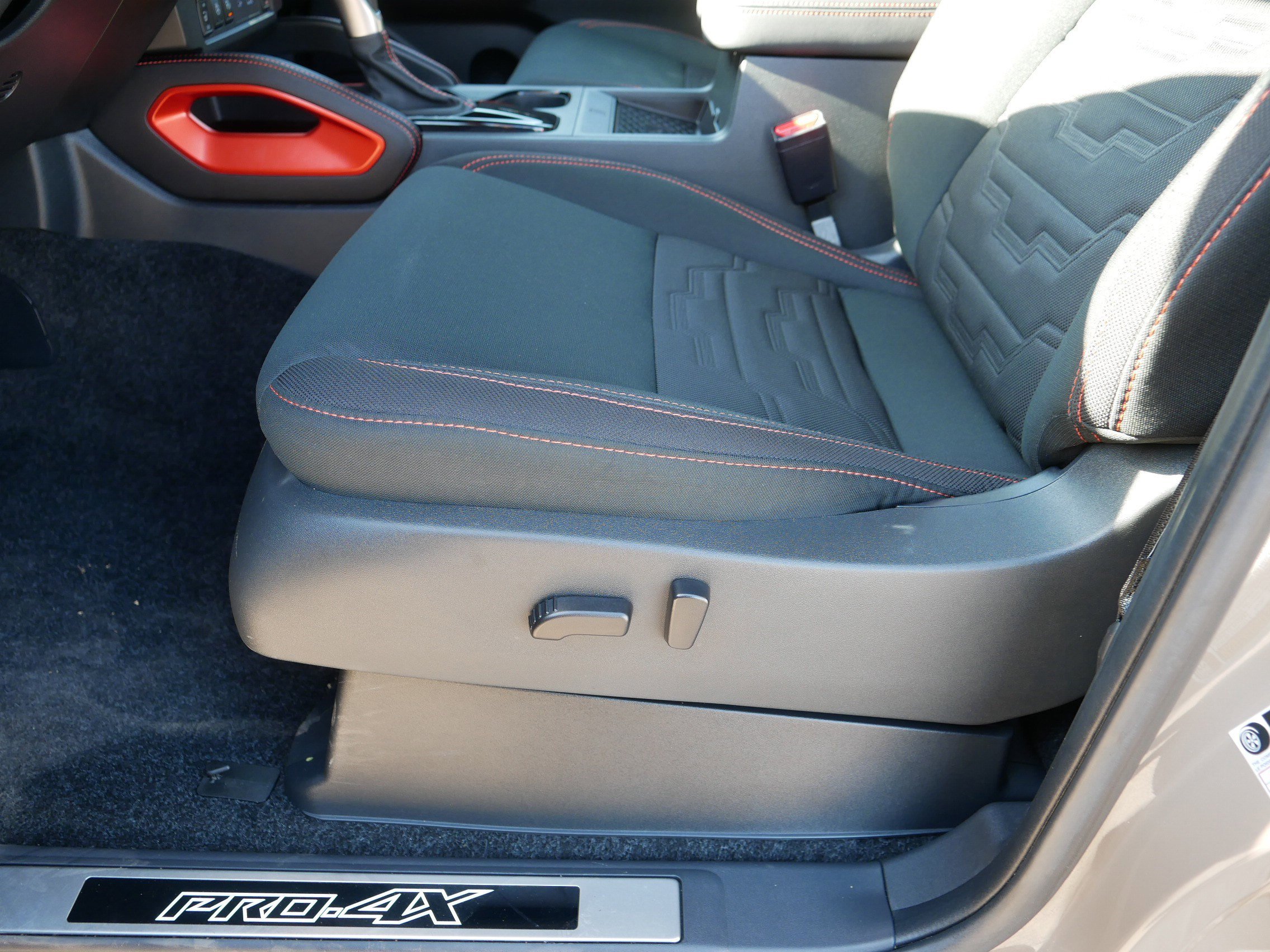 Certified 2023 Nissan Frontier PRO-4X w/ Pro Convenience Package image 20