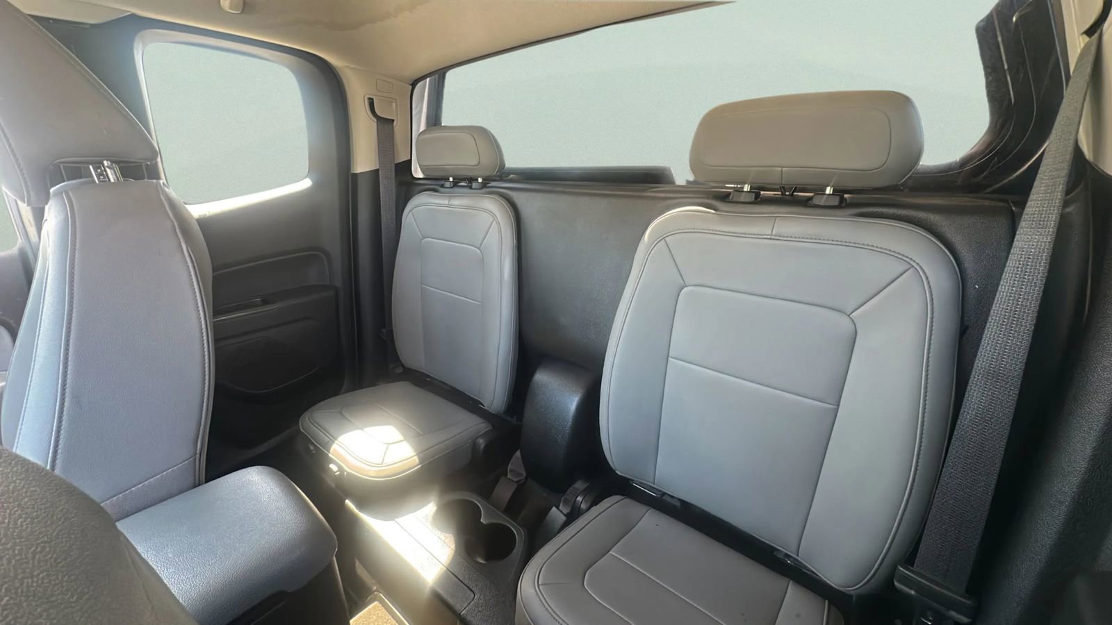 Used 2015 Chevrolet Colorado W/T image 18