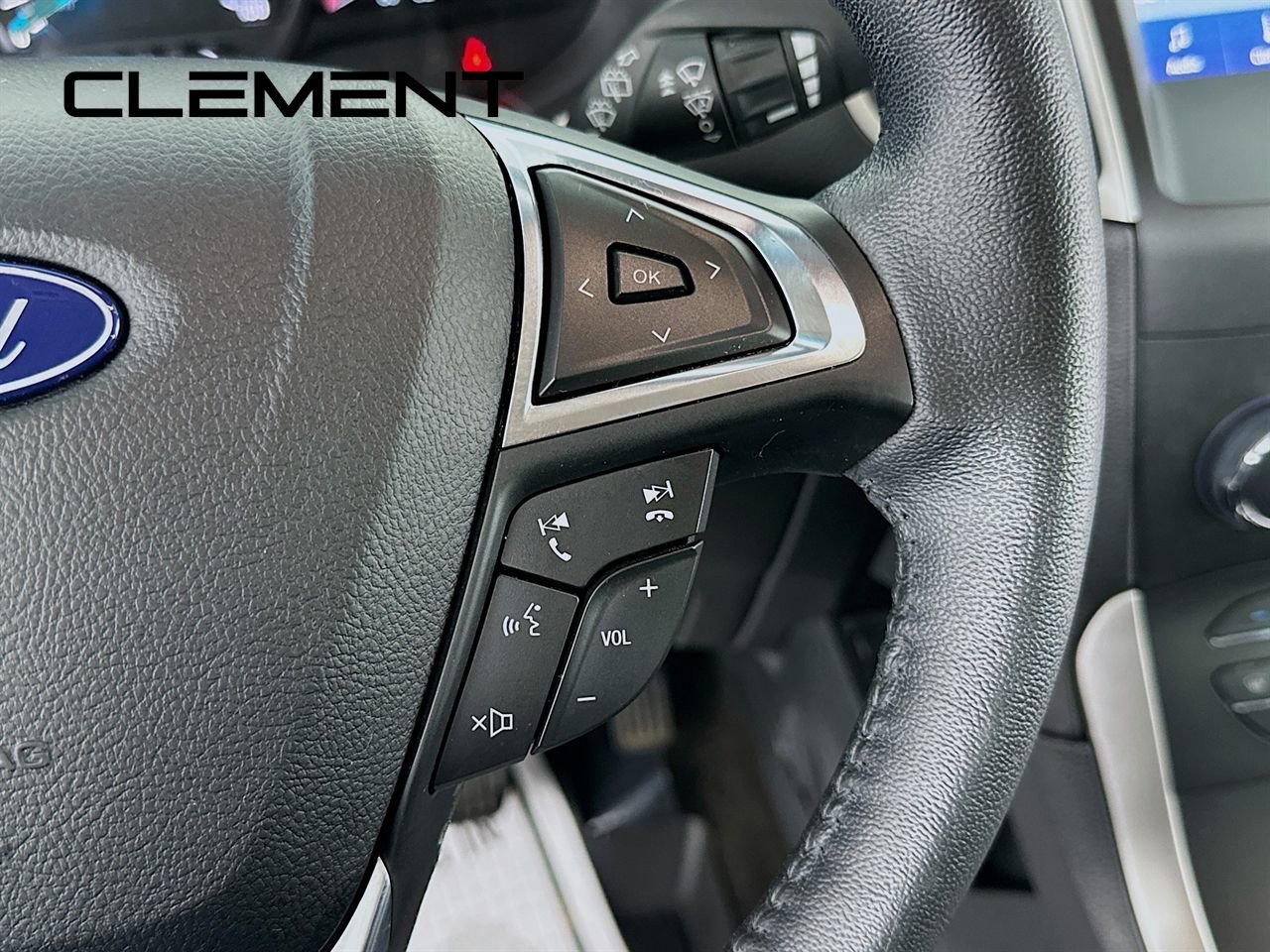 Used 2020 Ford Edge SEL image 17