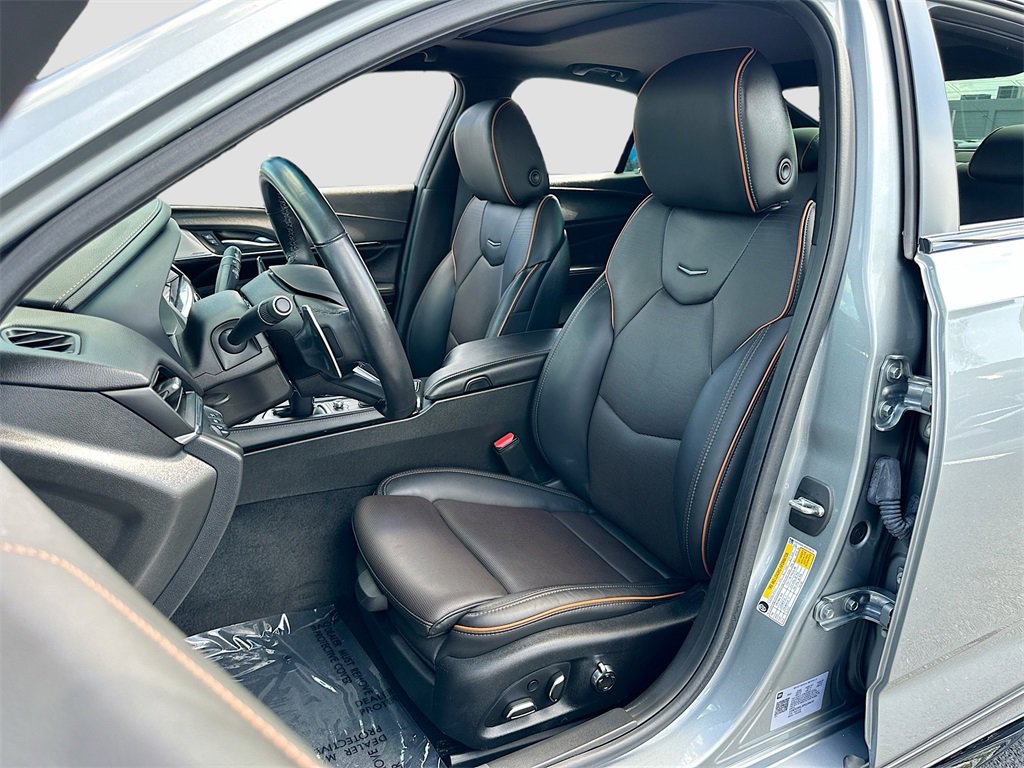 Used 2023 Cadillac CT4 V w/ Technology Package image 21