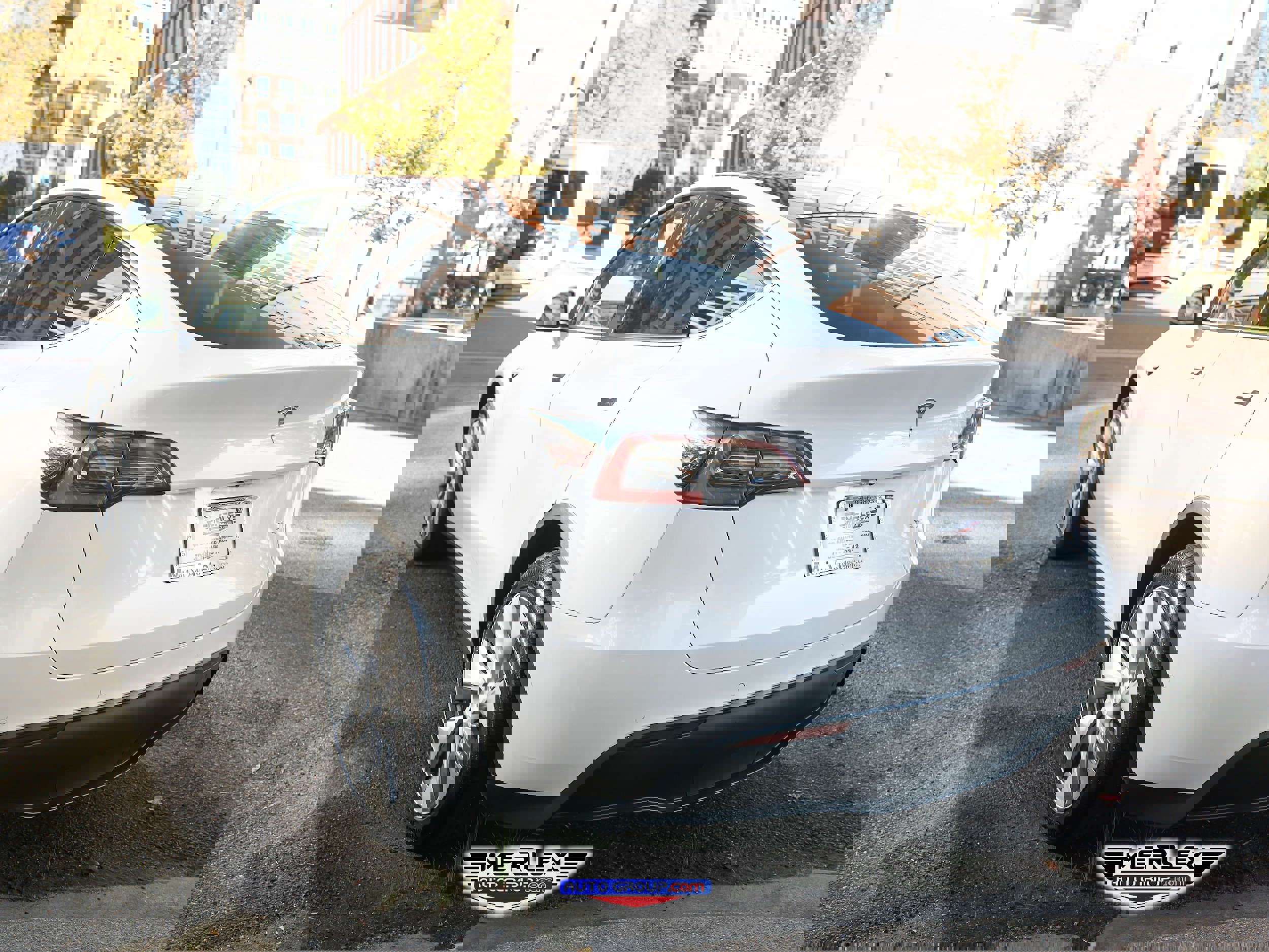 Used 2021 Tesla Model Y 2WD image 5