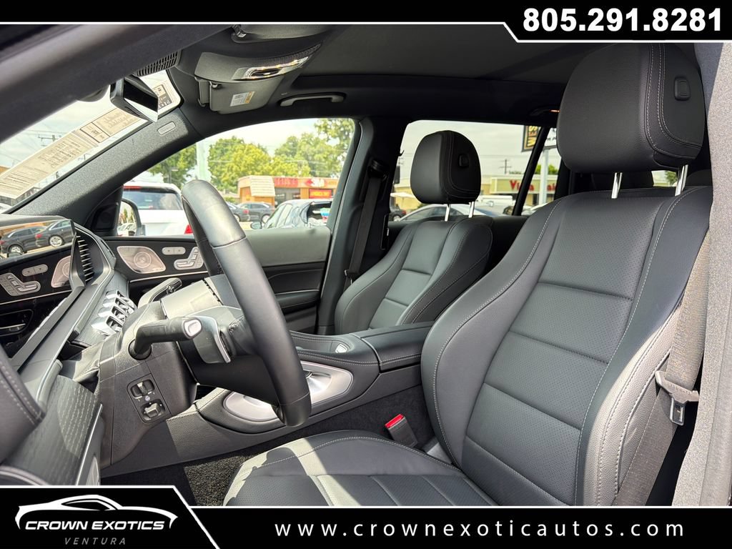 Used 2025 Mercedes-Benz GLS 450 4MATIC image 11
