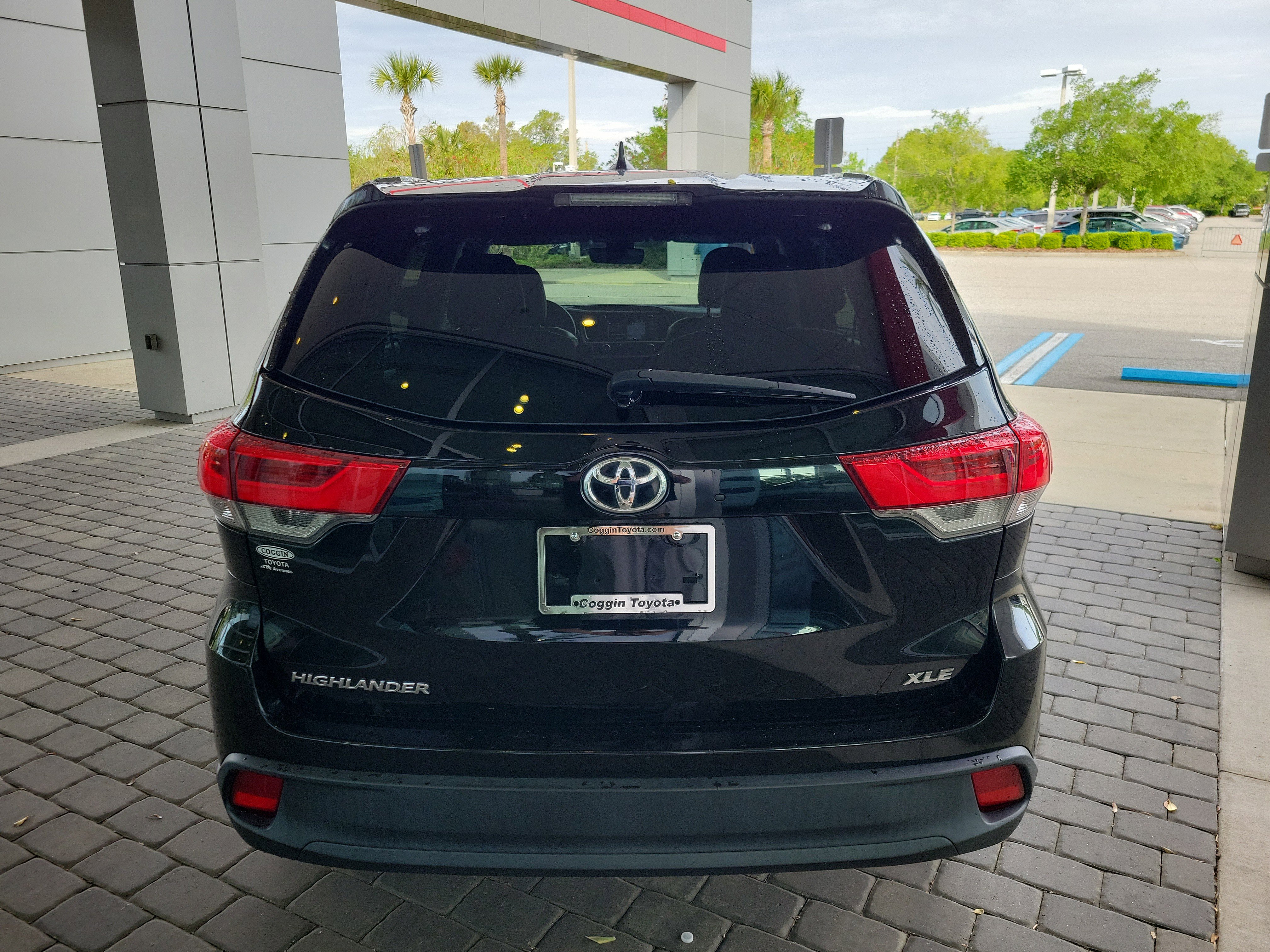 Used 2019 Toyota Highlander XLE image 5