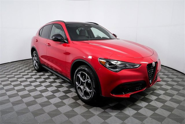New 2025 Alfa Romeo Stelvio Sprint image 26