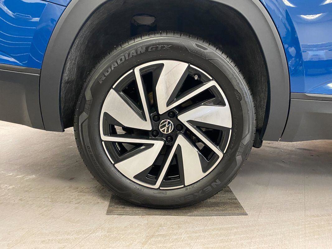 Used 2025 Volkswagen Atlas SE image 29