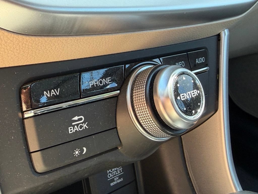 Used 2015 Honda Accord Touring image 13