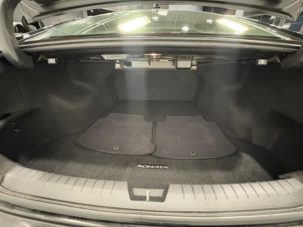 Used 2017 Hyundai Sonata Limited w/ Cargo Package image 29
