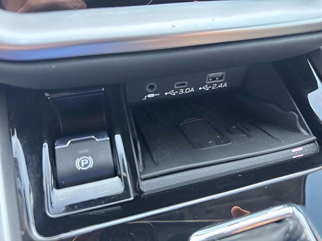 Used 2025 Subaru Outback Limited image 18