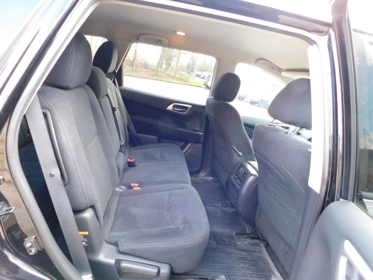 Used 2013 Nissan Pathfinder SV w/ Trailer Tow Pkg AWD/4WD image 19