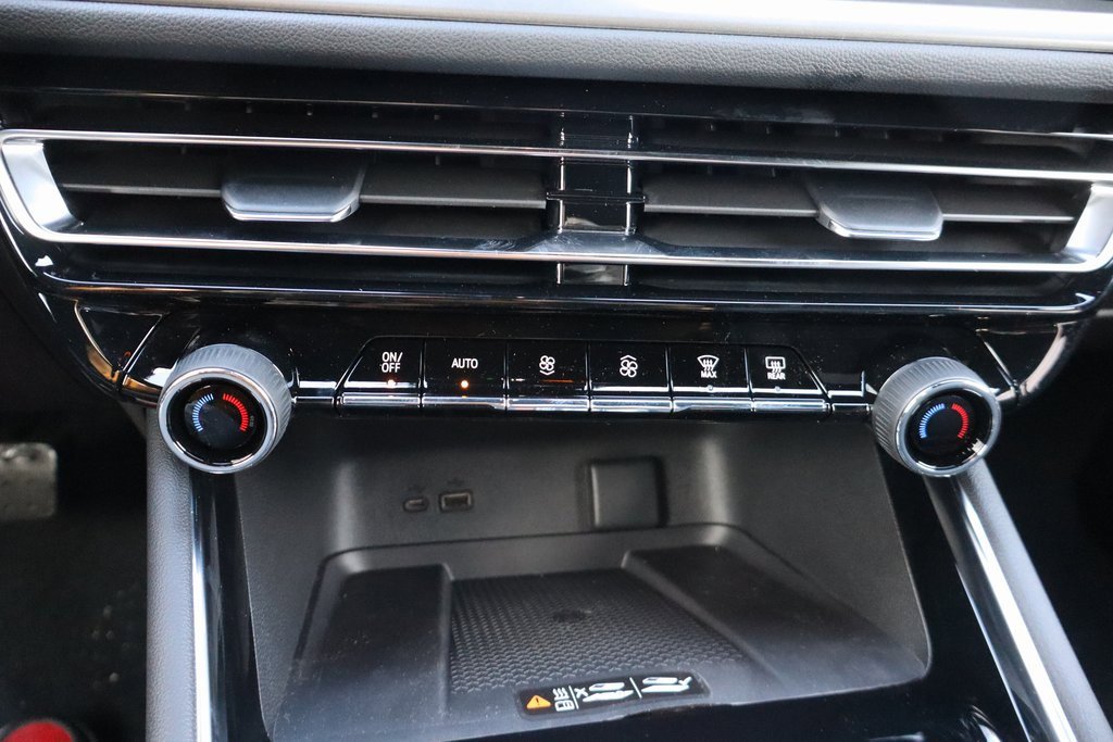 New 2026 Chevrolet Traverse LT image 11