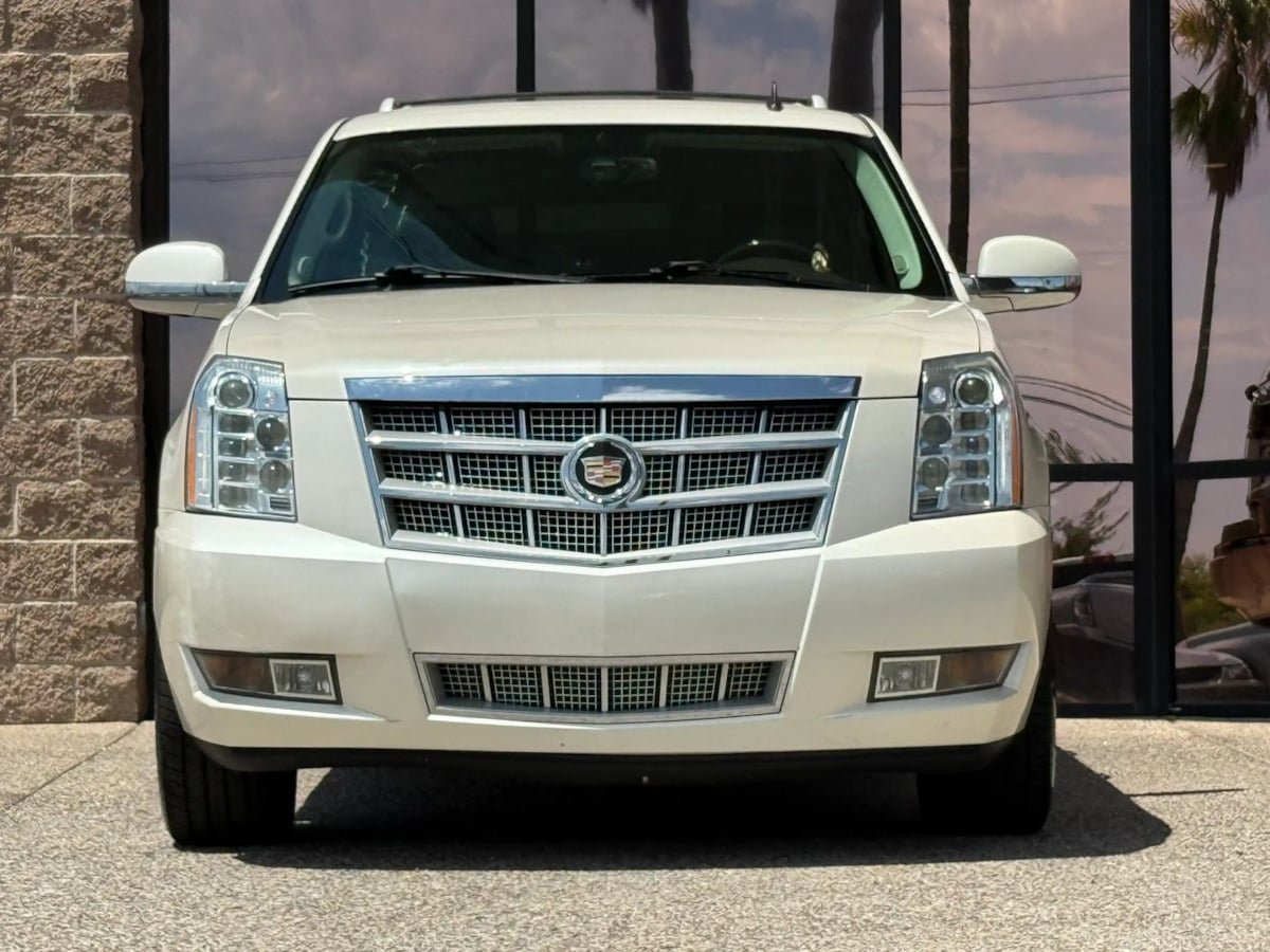Used 2013 Cadillac Escalade Platinum AWD/4WD image 20